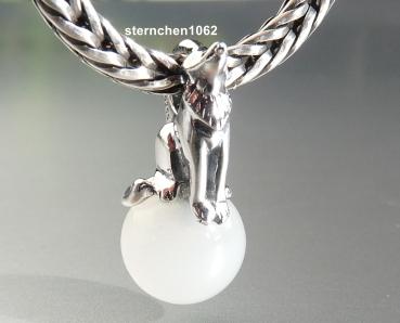 Trollbeads * Der Wolf in dir Anhänger mit Wolf und weißem Mondstein * 01