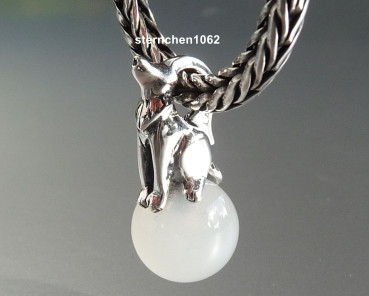 Preview: Trollbeads * Der Wolf in dir Anhänger mit Wolf und weißem Mondstein * 01