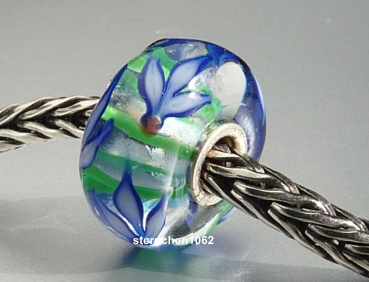 Preview: Trollbeads * Blue Iris Bloom * 03